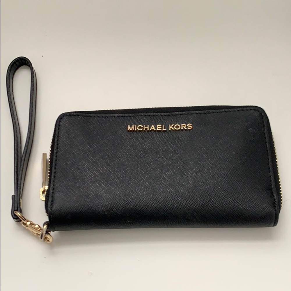 Large Michael Kors Wristlet!